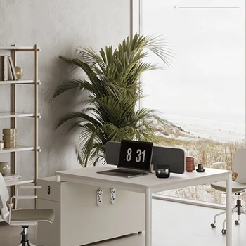 Бяло офис бюро за служителите е направен дизайнер в минималистичном и съвременен стил, на 8 служители, на 4 работни места и компютърна маса за 2/4/6 човека