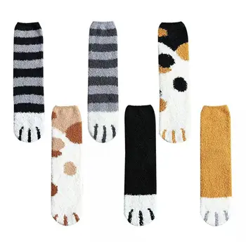 Дамски зимни пухкави чорапи-чехли с принтом 