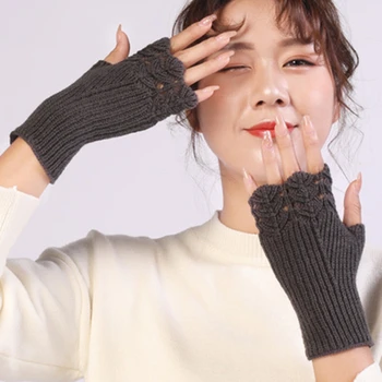 Корейски възли ръкавици, Дамски Есенни и зимни Нови Студентски модни Универсални възли Топли ръкавици с отворени пръсти на половин пръст